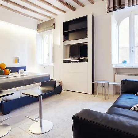 Oro Apartment Rome